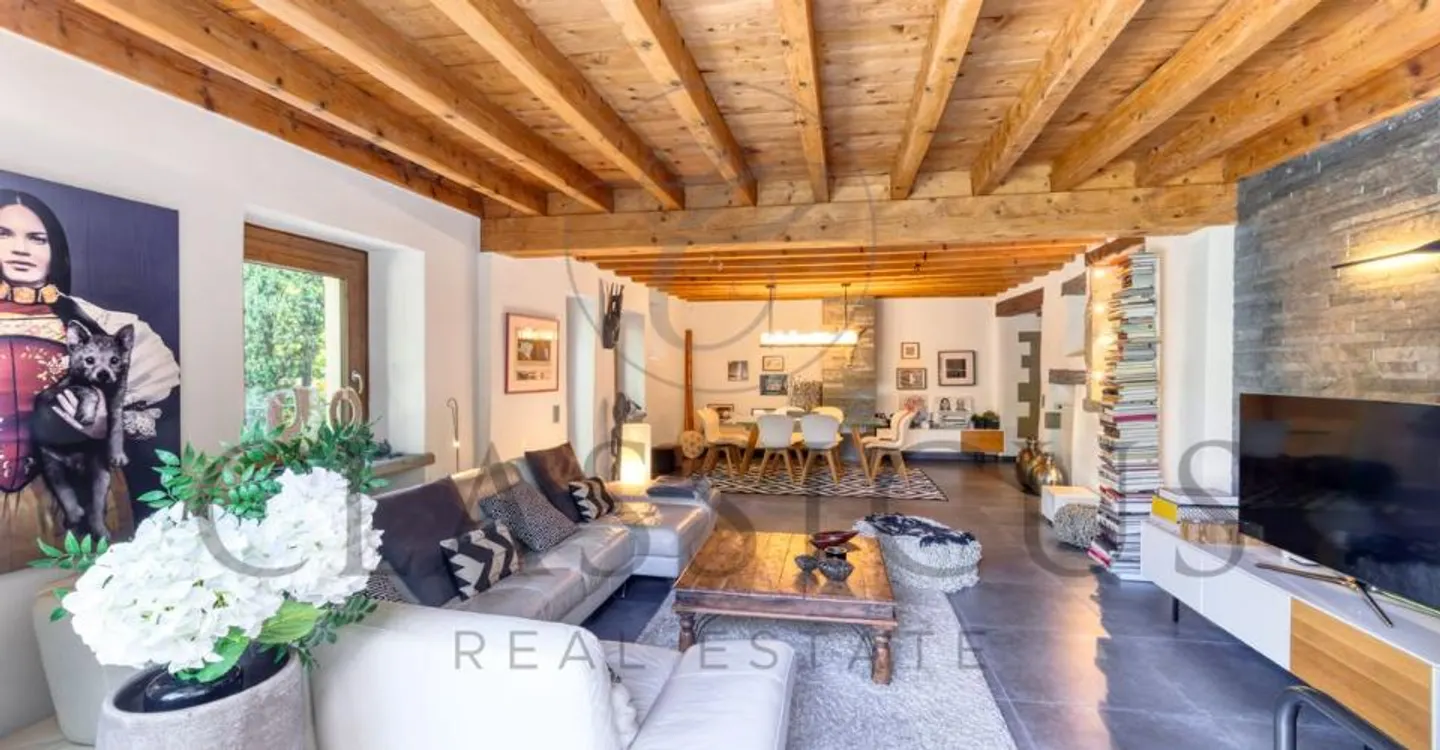 Maison villageoise XVIIIe - 246 m² habitables - env. 330 m² utiles, jardin & jacuzzi à Aire-la-Ville - Foto 1 di 12