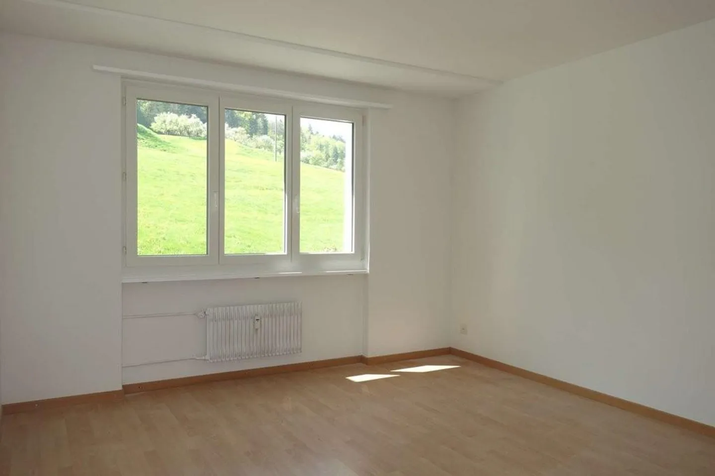 Your new home with sunny balcony is waiting for you - Photo 6 of 6