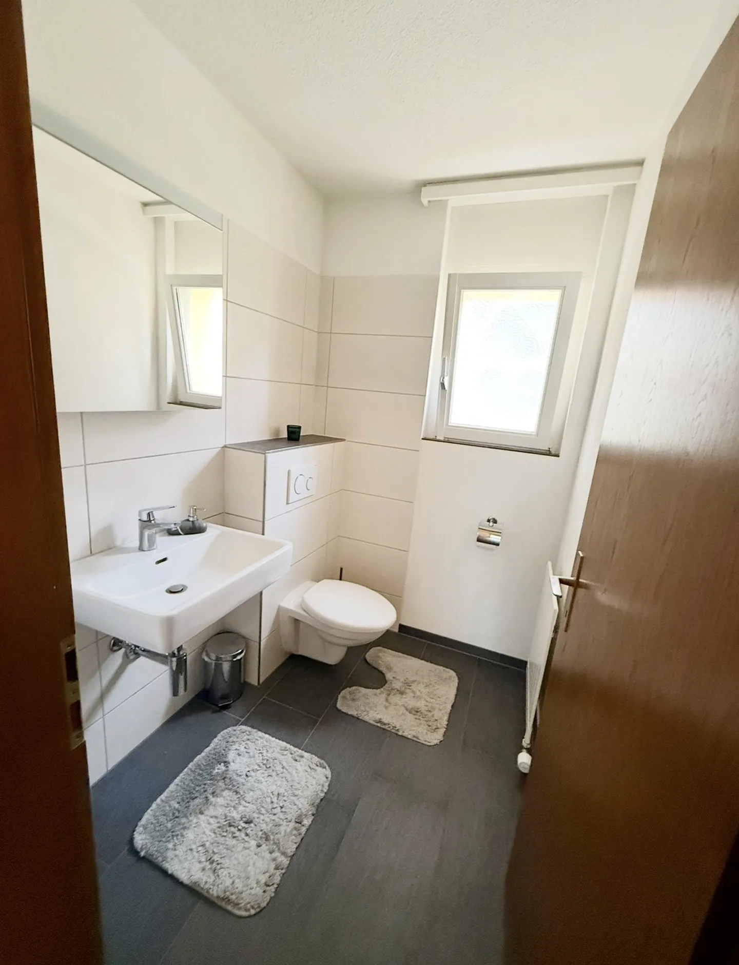 Appartement spacieux de 5,5 pièces avec cheminée et grand balcon sud - Photo 7 sur 15