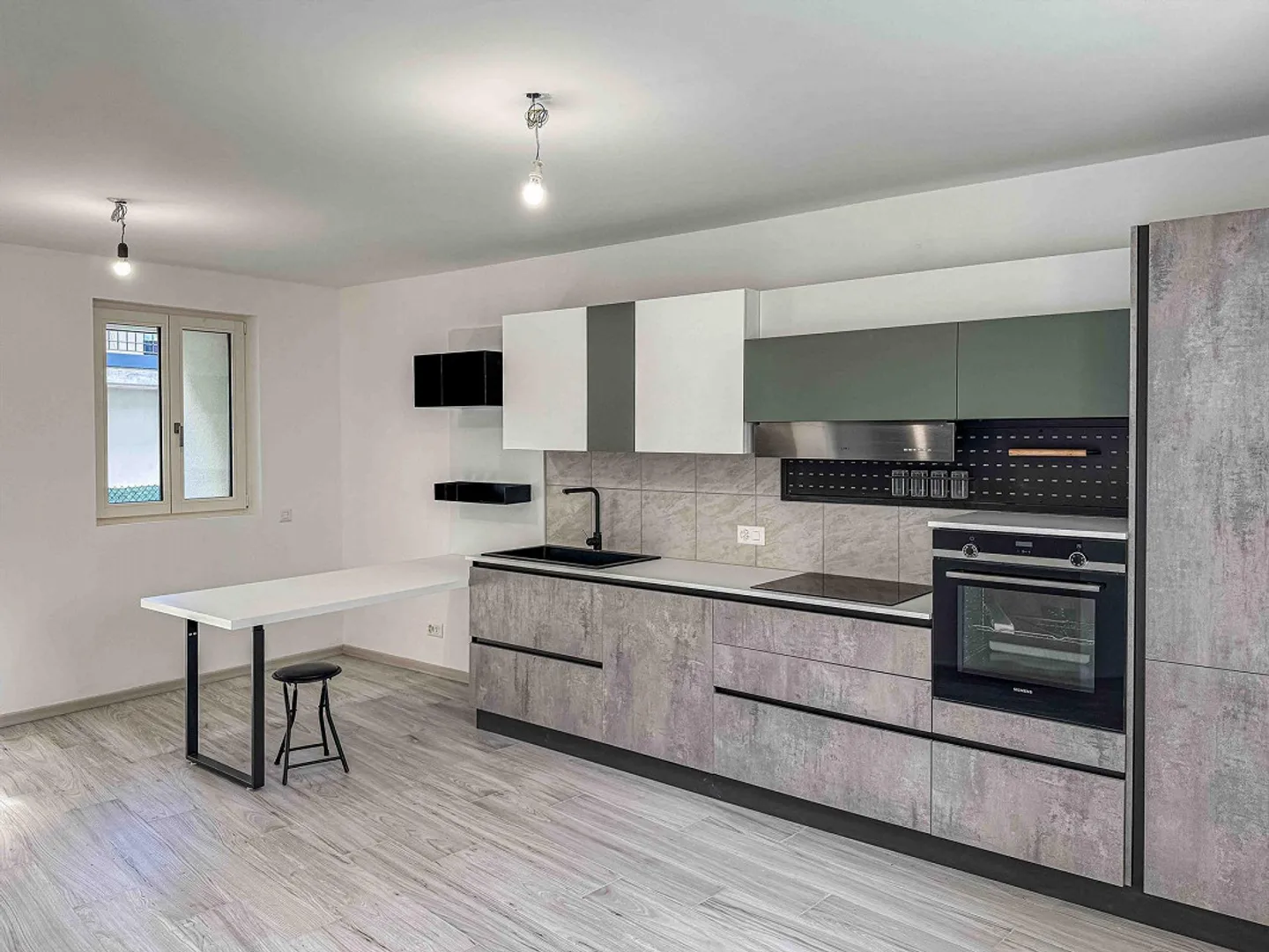 Casa completamente ristrutturata nel cuore di Gnosca - Foto 2 di 14
