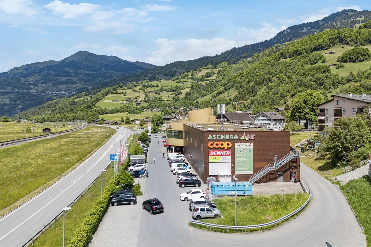 Sales area with great potential - Photo 2 of 4