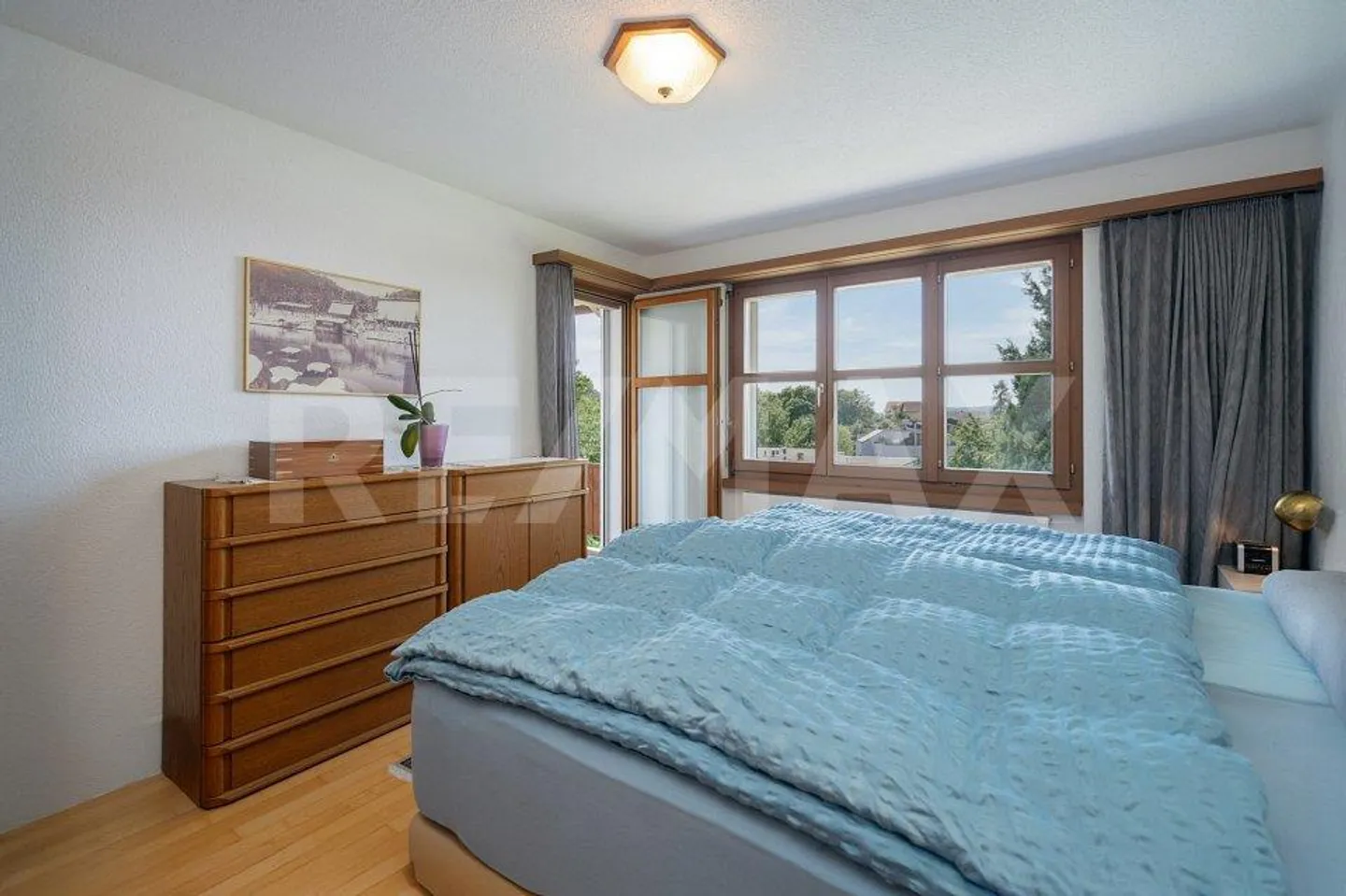 Privileged Living with Garden Paradise in Sunny and Scenic Location - Photo 13 of 13