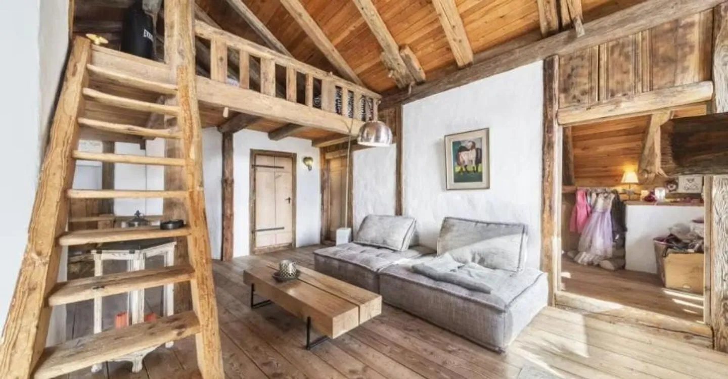 Charming Renovated Barn in Icogne - Photo 3 of 11