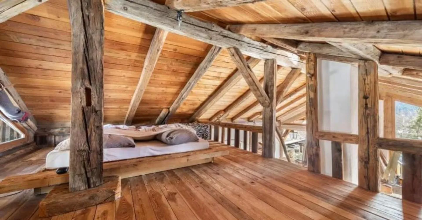 Charming Renovated Barn in Icogne - Photo 7 of 11