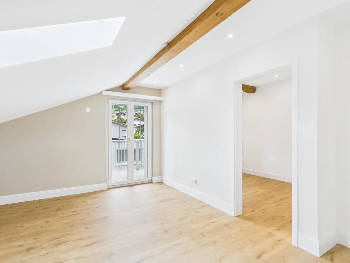 Appartement sous les toits proche du centre à Brig-Glis - Photo 2 sur 9