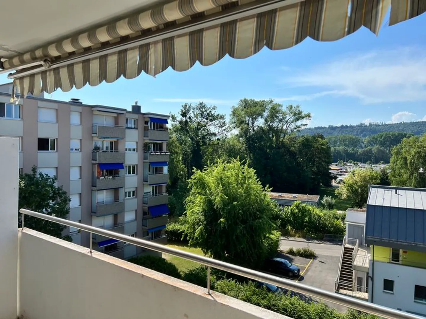 Nice 3.5 room apartment on the 3rd floor, with balcony - Photo 4 of 5