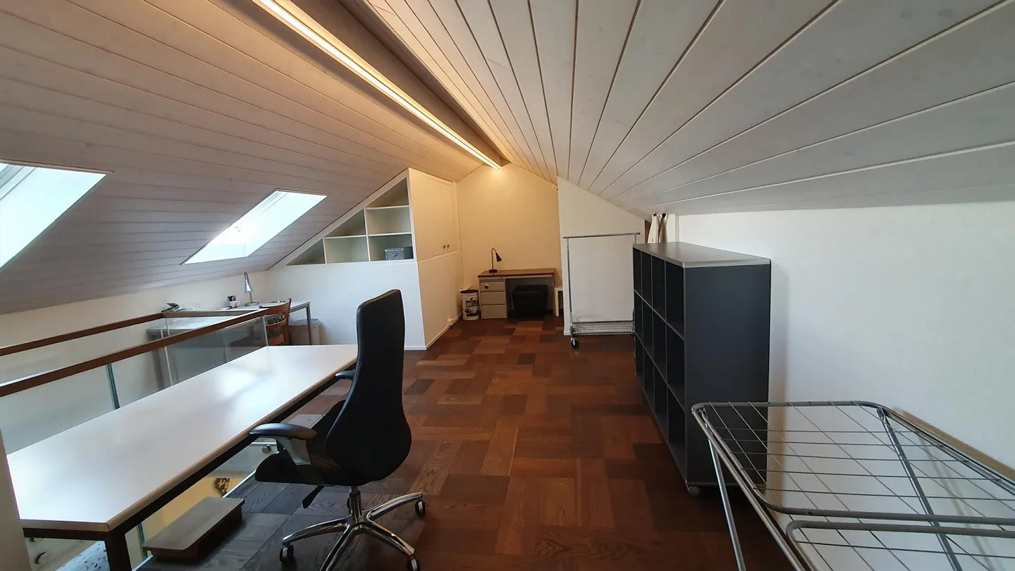 Appartamento duplex moderno di 4,5 stanze - Foto 12 di 13