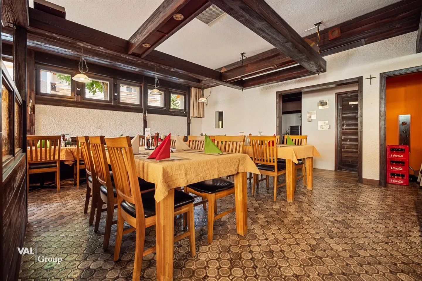 Perfect foundation for ambitious restaurateurs - Photo 3 of 13