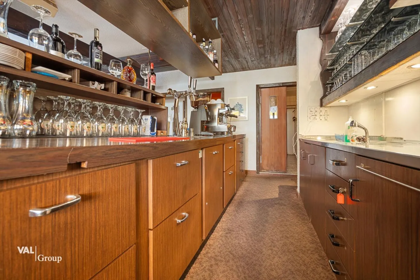 Perfect foundation for ambitious restaurateurs - Photo 4 of 13