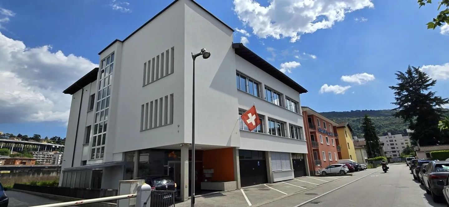 CHIASSO Bureaux Premium dans un Emplacement Stratégique - Photo 1 sur 9