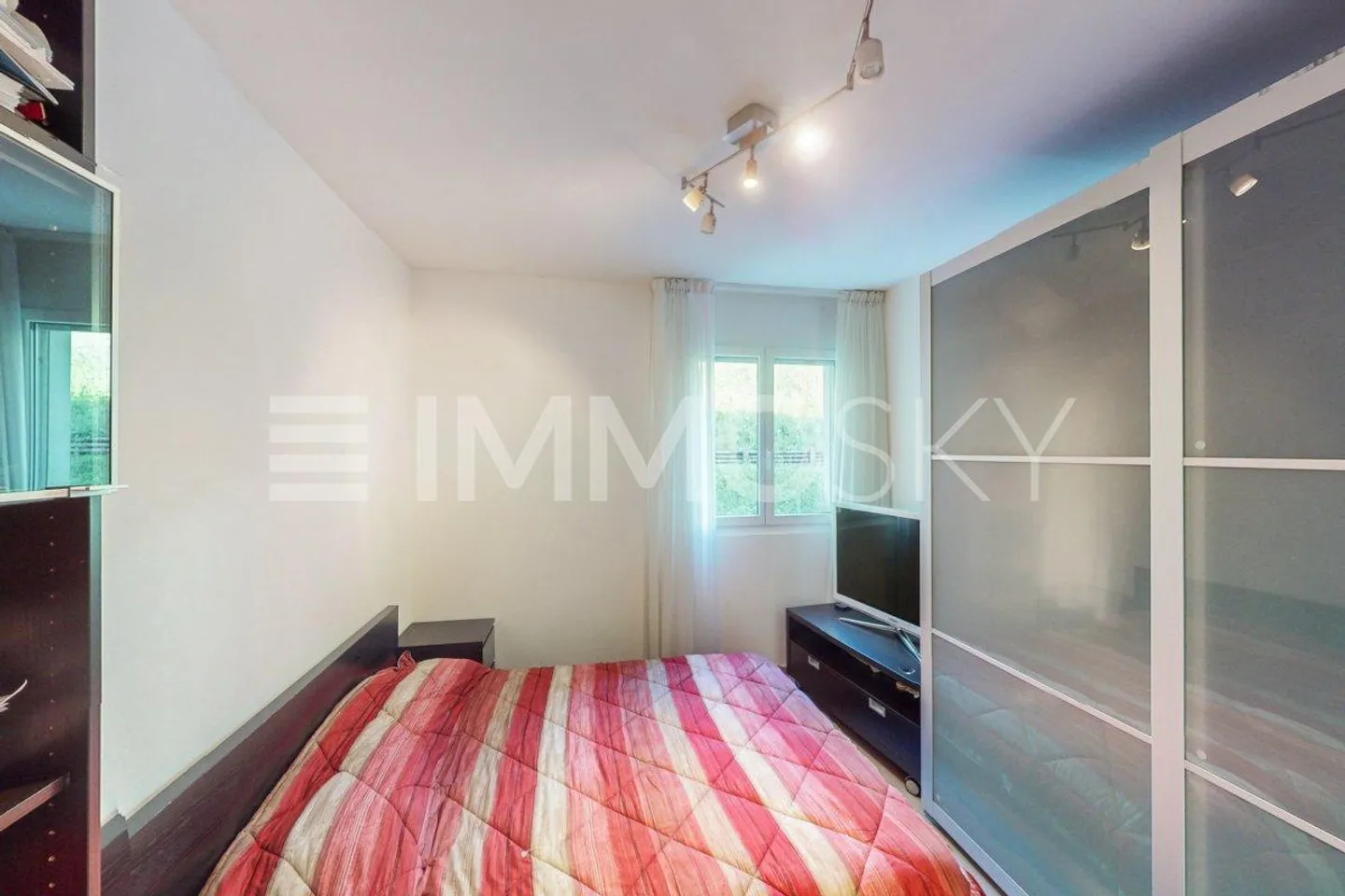 Experience the elegance and warmth of Lugano in your new home - Photo 5 of 5