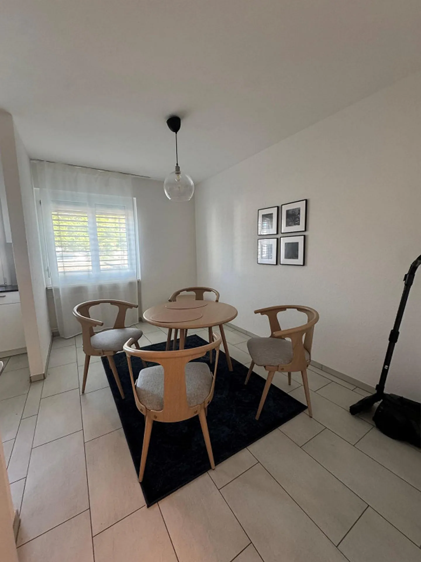 Appartement meublé dans un emplacement attrayant - Photo 4 sur 9
