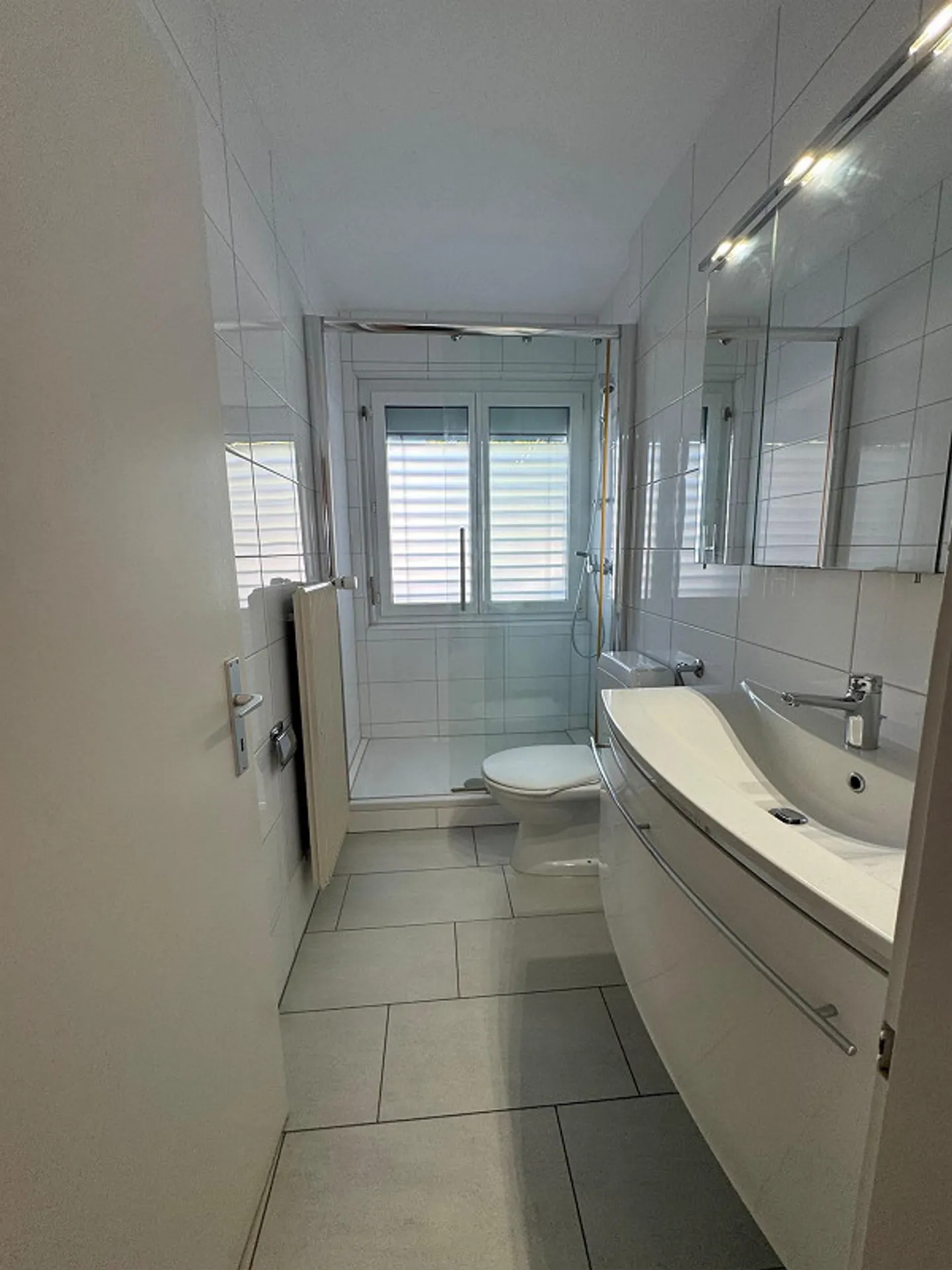 Appartement meublé dans un emplacement attrayant - Photo 8 sur 9