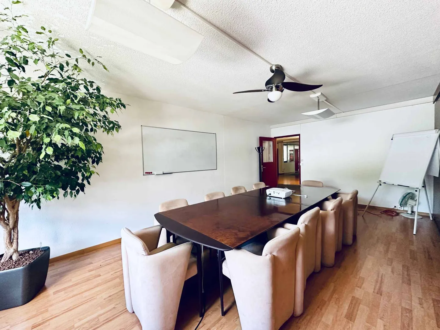 Uffici, locali divisibili di 370 m2 in affitto a Losanna - Foto 2 di 4