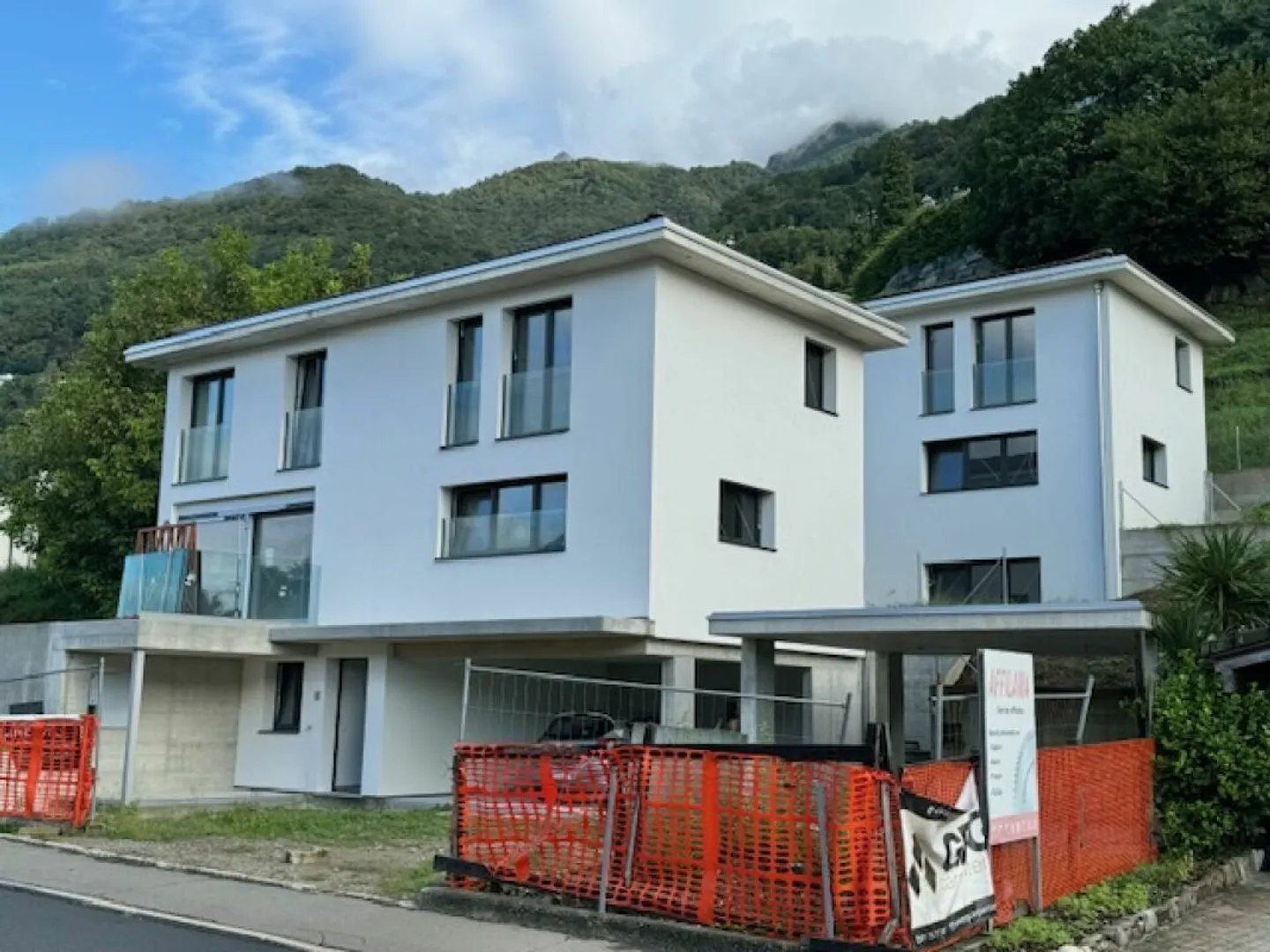 Neues Einfamilienhaus mit Garten - Foto 3 von 25