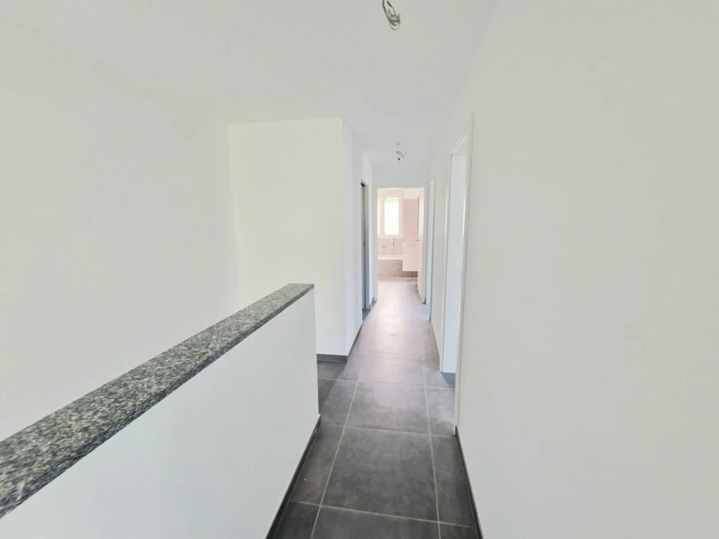 Neues Einfamilienhaus mit Garten - Foto 16 von 25