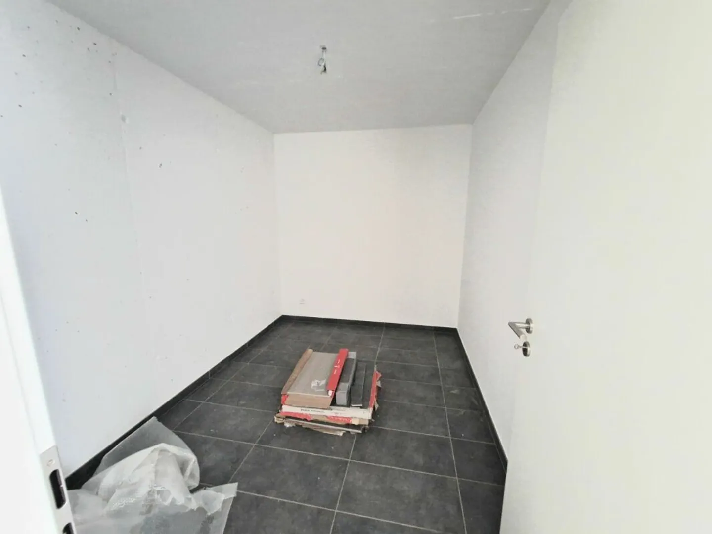 Neues Einfamilienhaus mit Garten - Foto 8 von 25