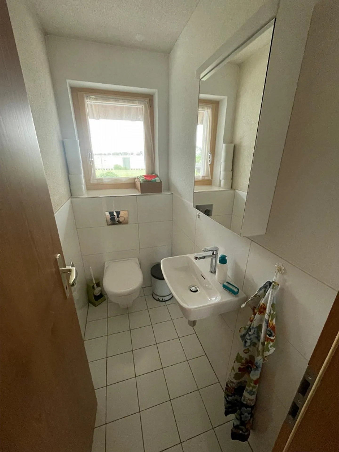 Appartamento soleggiato di 4,5 stanze in una casa a 3 famiglie - Foto 8 di 16
