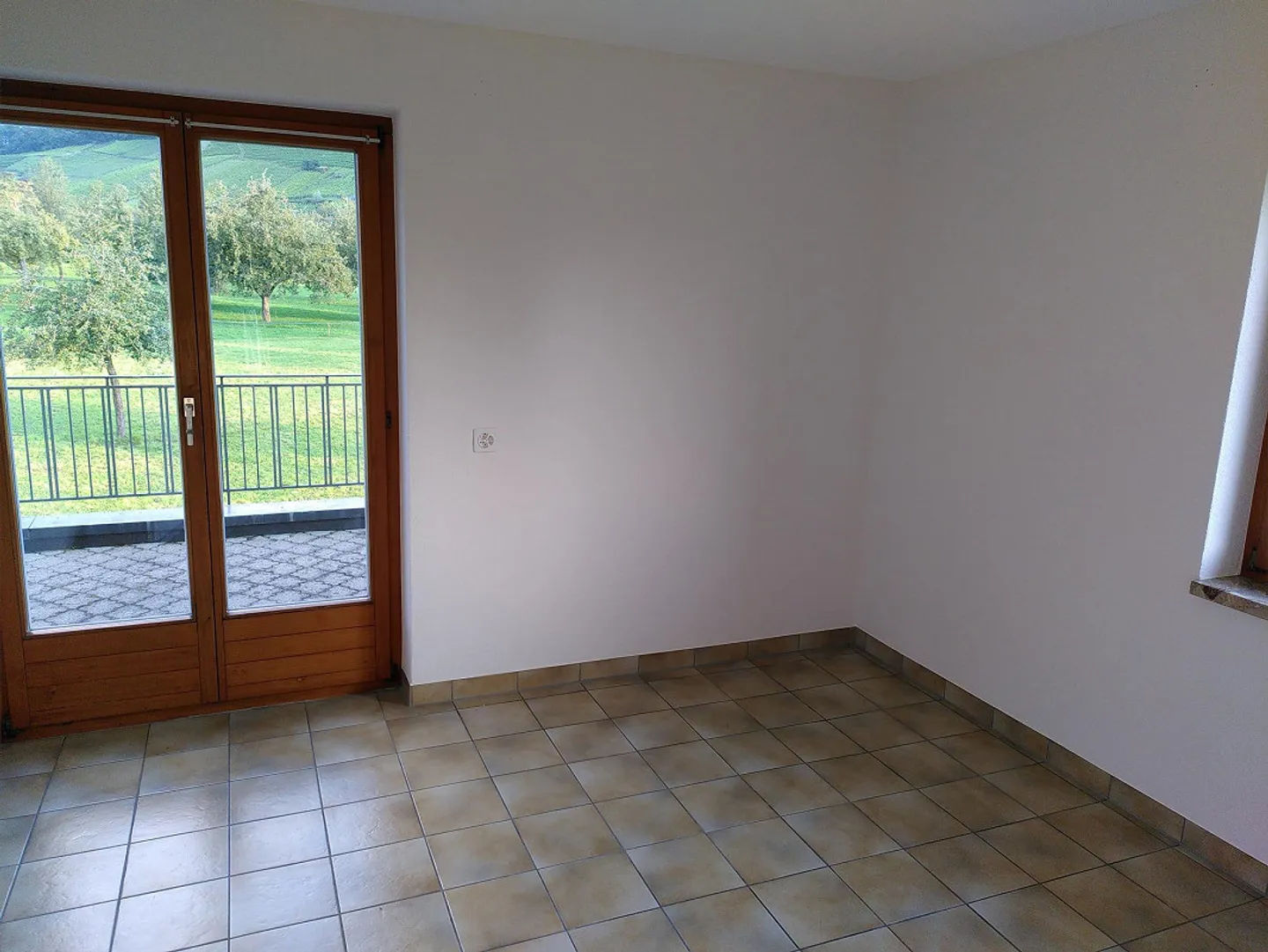 Appartamento soleggiato di 4,5 stanze in una casa a 3 famiglie - Foto 16 di 16