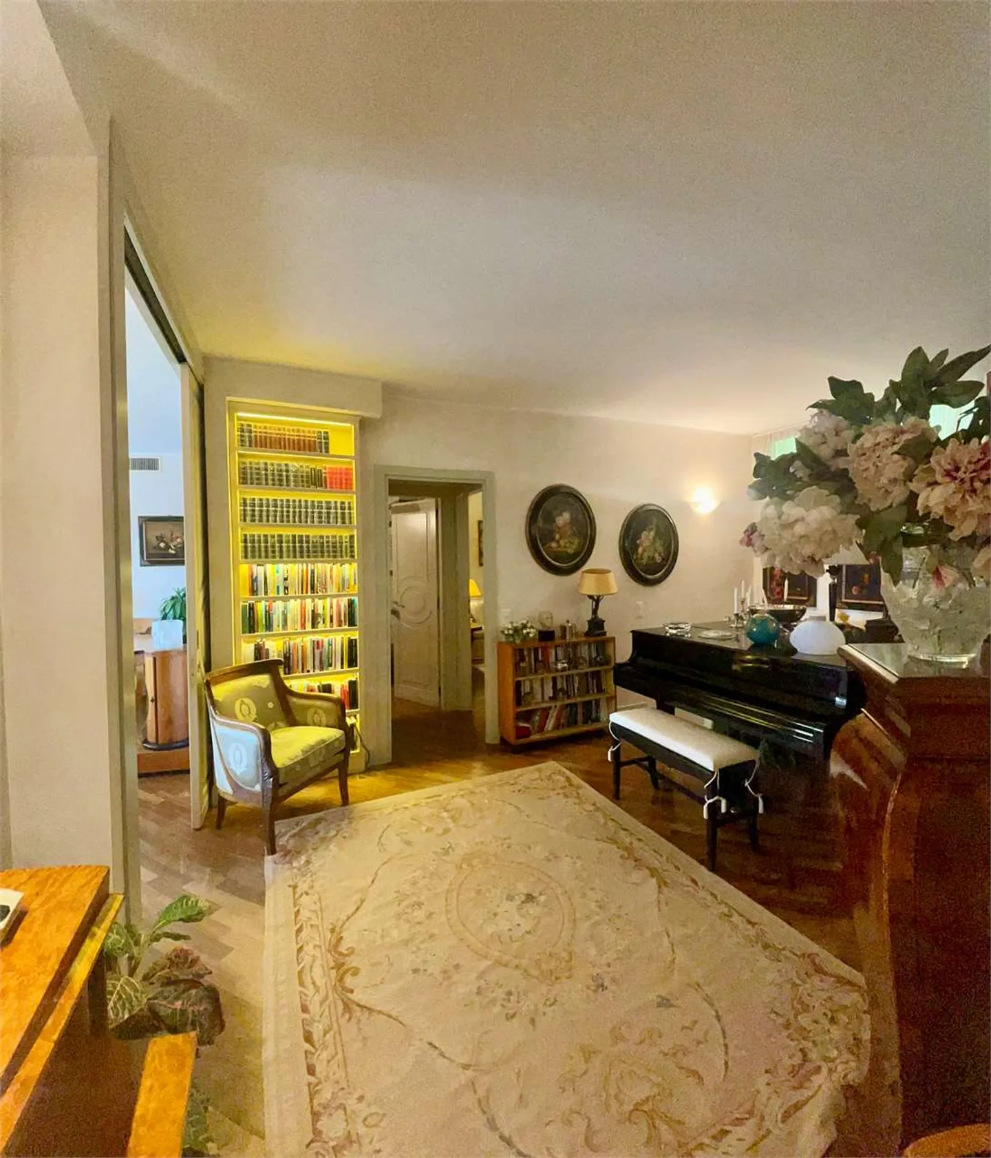 Prästigöse Dachgeschoßwohnung mit Terrasse und atemberaubendem Seeblick - Photo 6 sur 13