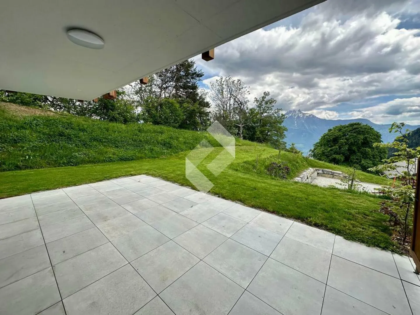 Rez-Jardin, vue dégagée - Photo 1 sur 13