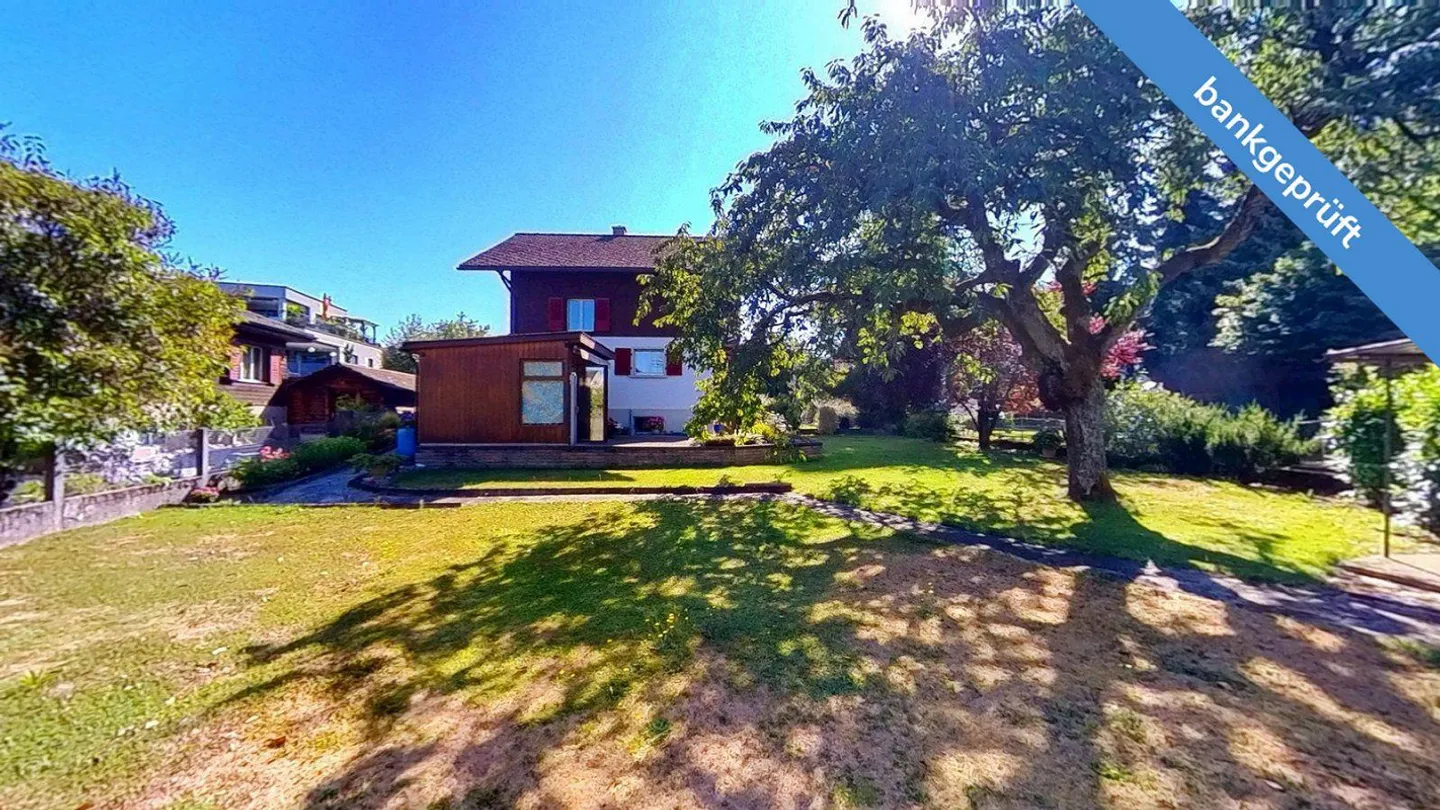 AgentSelly - Casa di 4,5 stanze con grande giardino - Foto 1 di 13