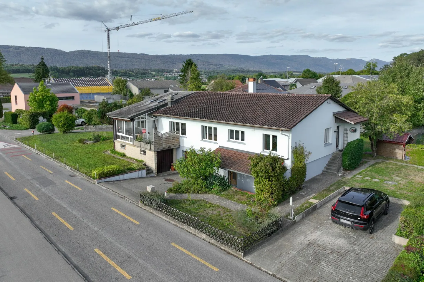Geräumiges Einfamilienhaus mit Studio - Foto 1 von 13