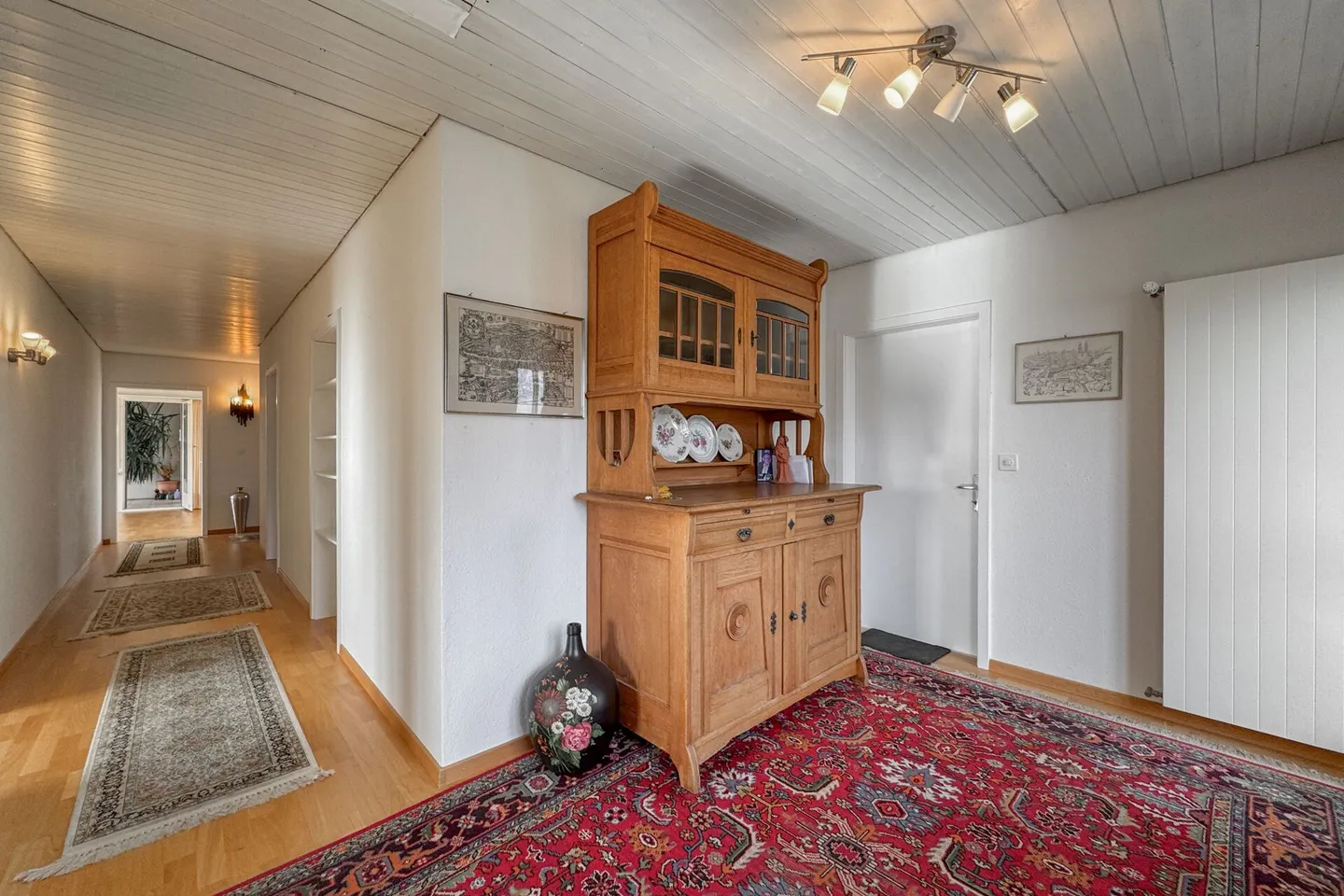 Geräumiges Einfamilienhaus mit Studio - Foto 9 von 13