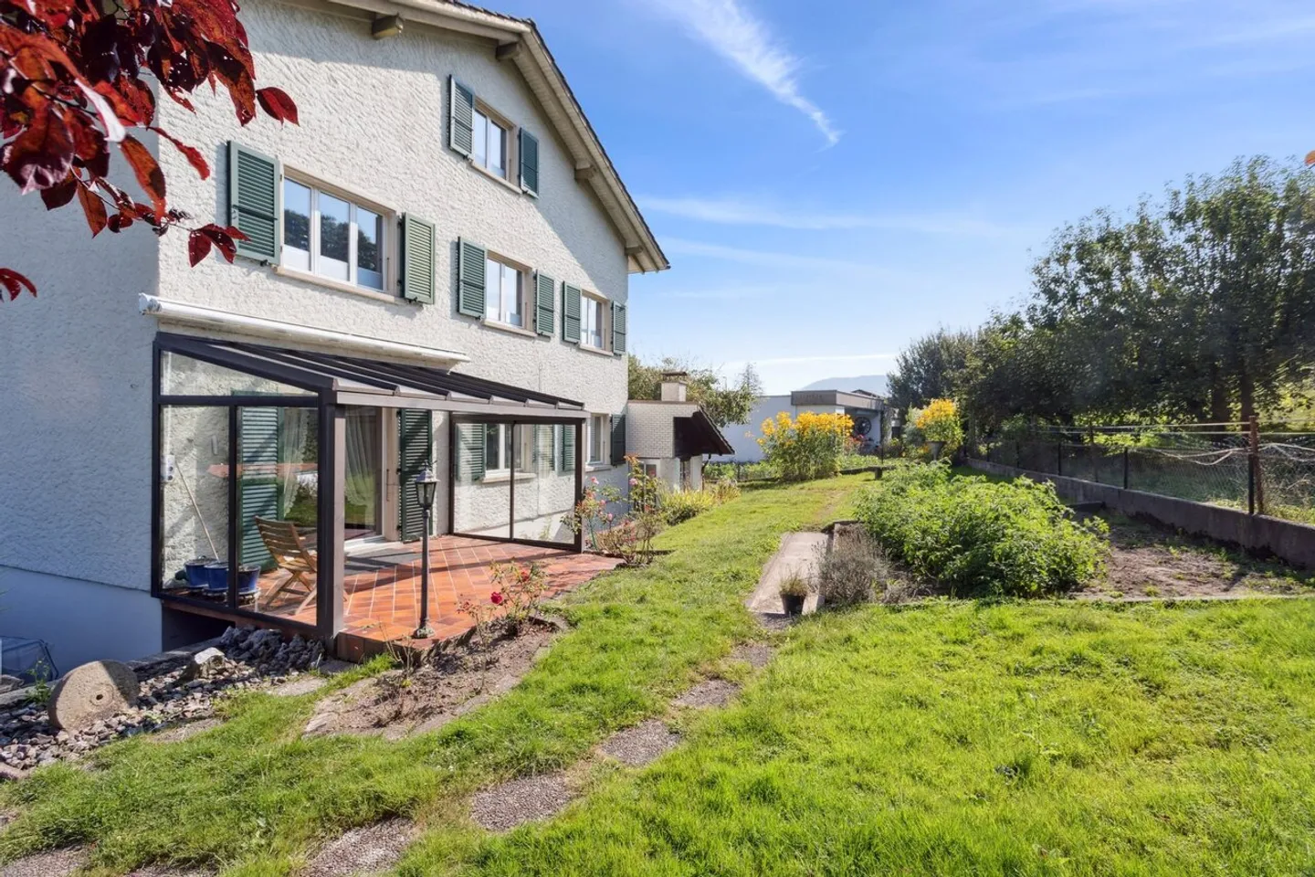 Haus mit 2 Wohnungen, Möglichkeit zur Schaffung einer 3. Wohnung. - Foto 10 von 11