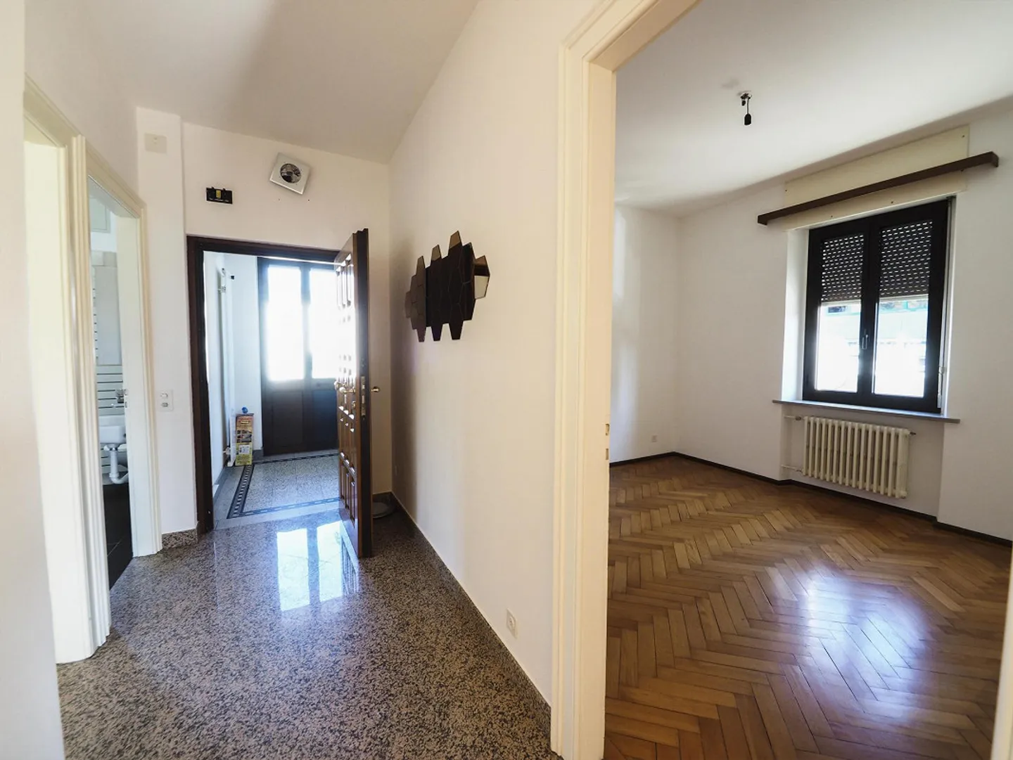 Zu vermieten 3.5-Zimmer-Wohnung, Erdgeschoss - Foto 4 von 12