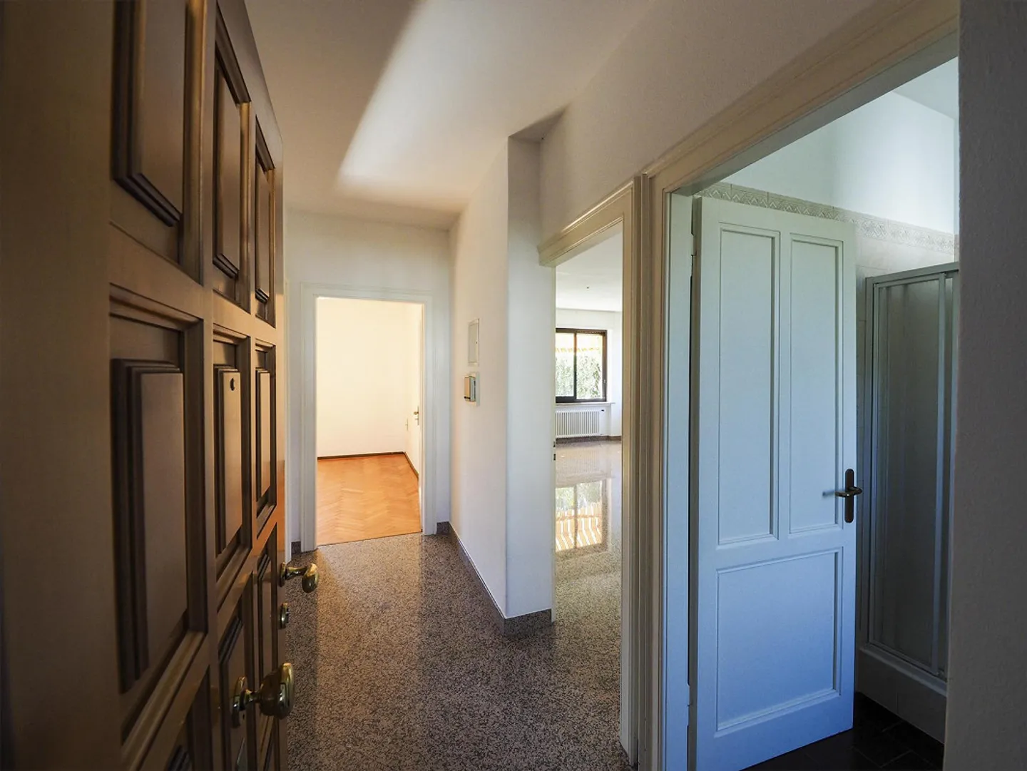 Zu vermieten 3.5-Zimmer-Wohnung, Erdgeschoss - Foto 3 von 12