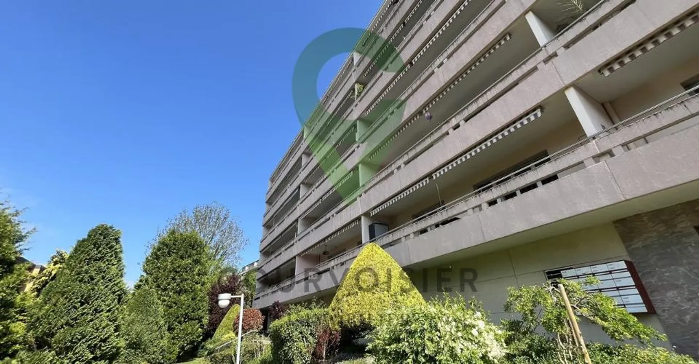 Appartement Éblouissant avec Vue sur le Lac - Photo 6 sur 8