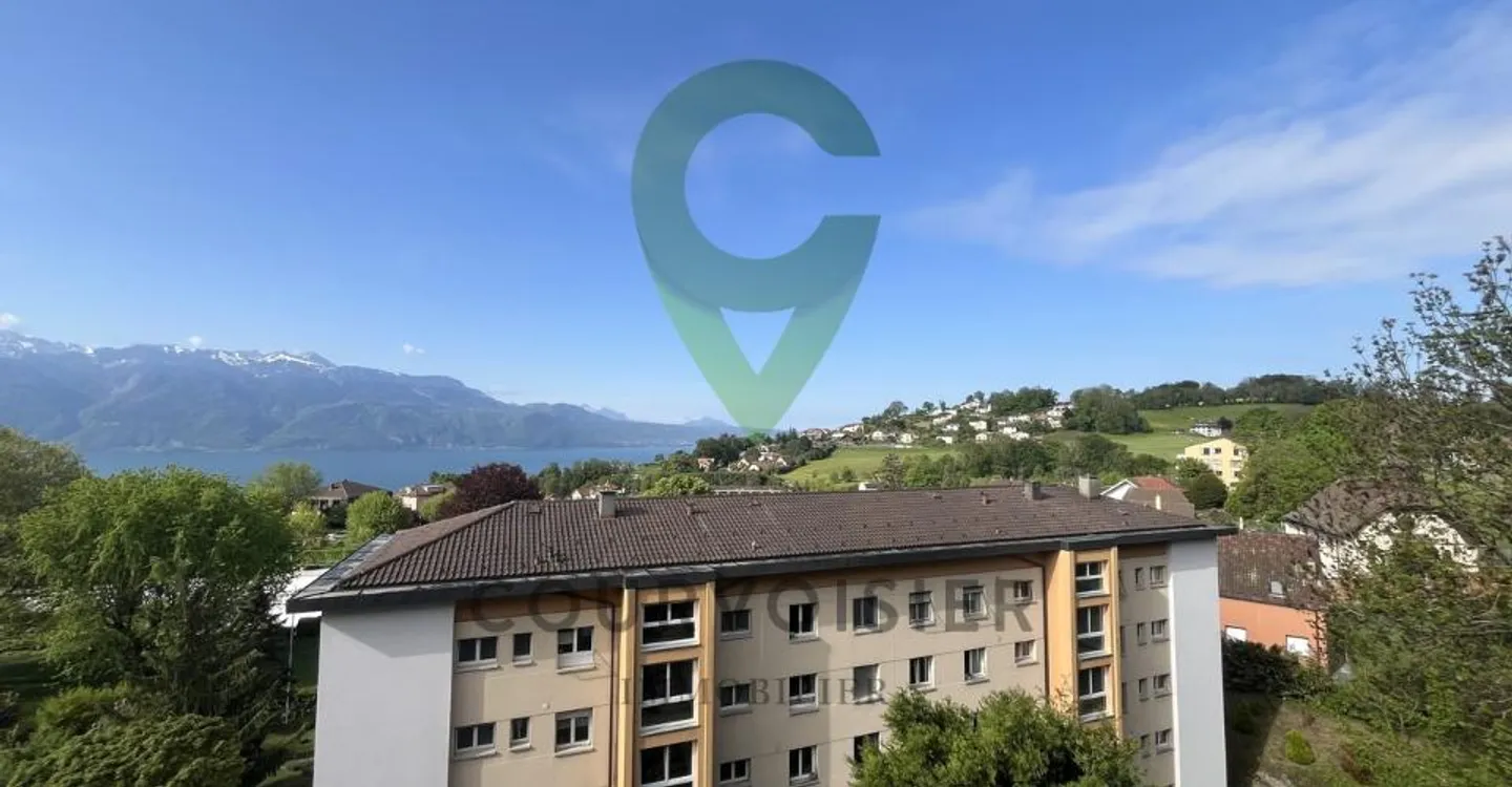 Appartement Éblouissant avec Vue sur le Lac - Photo 8 sur 8