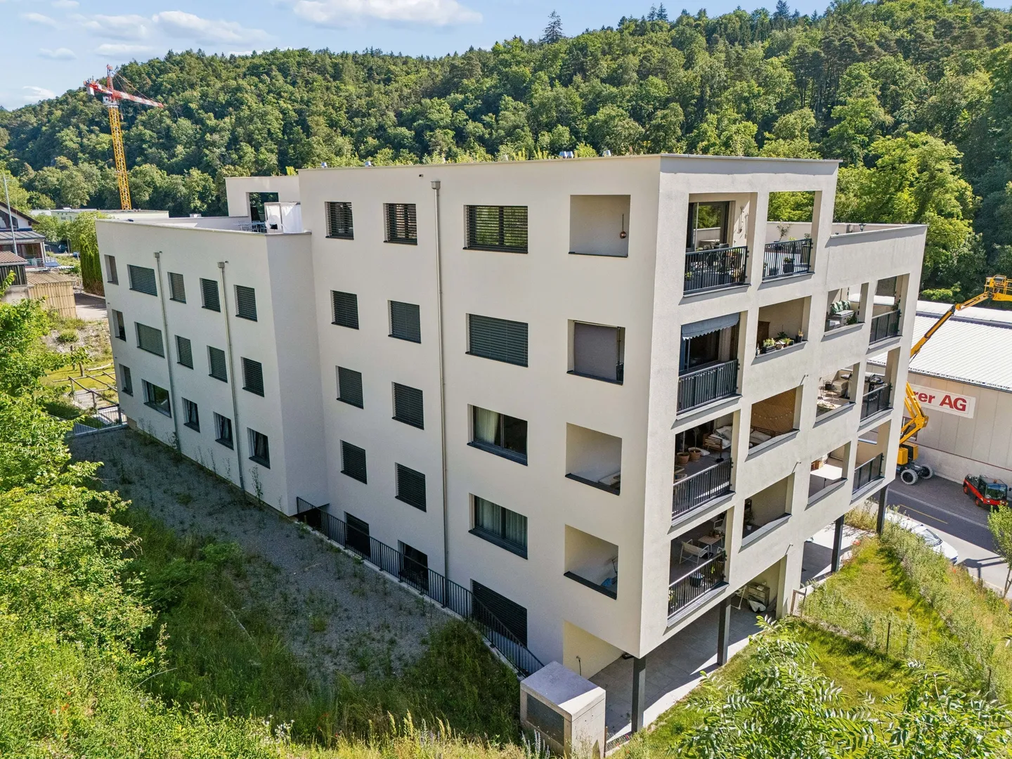 Appartement moderne avec terrasse - Photo 6 sur 13