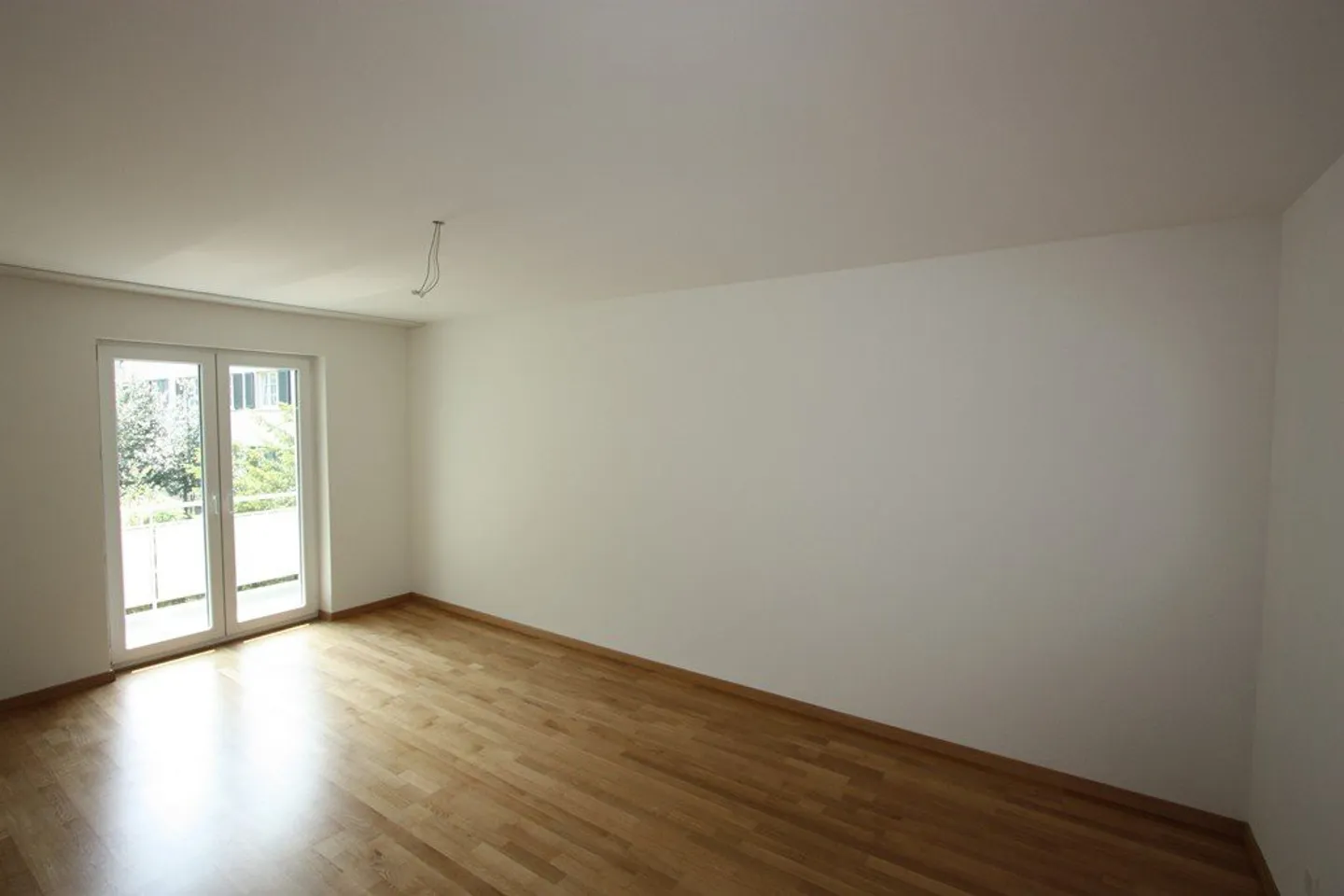 APPARTEMENT TRÈS MODERNE - Photo 6 sur 7