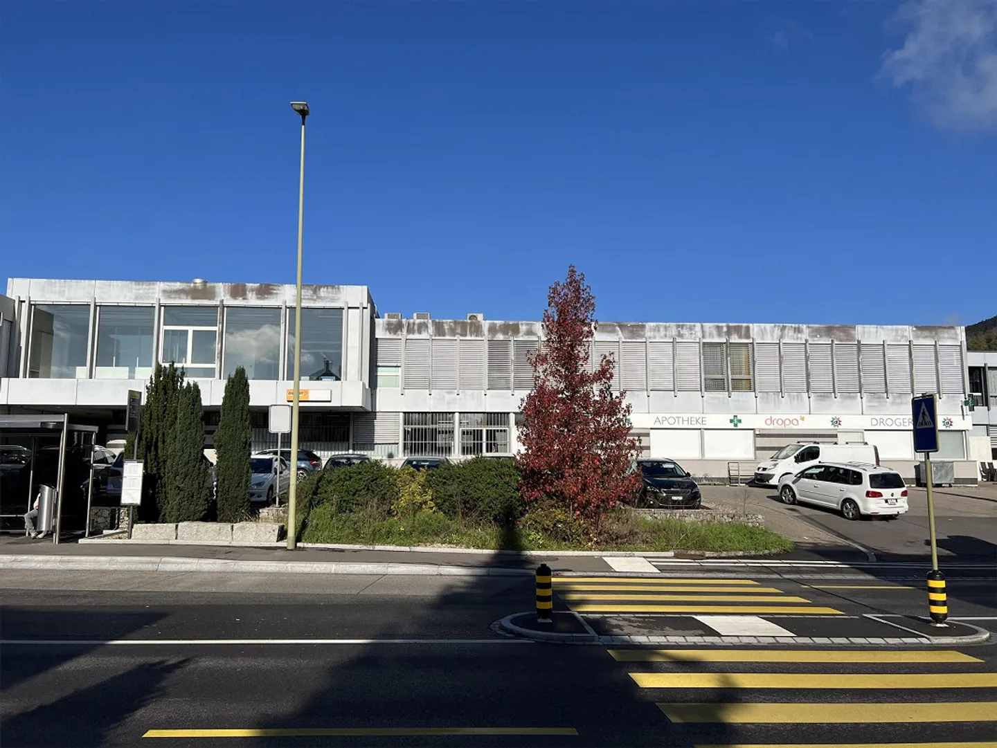 Zentrale Gewerbefläche zu vermieten - Foto 1 von 13