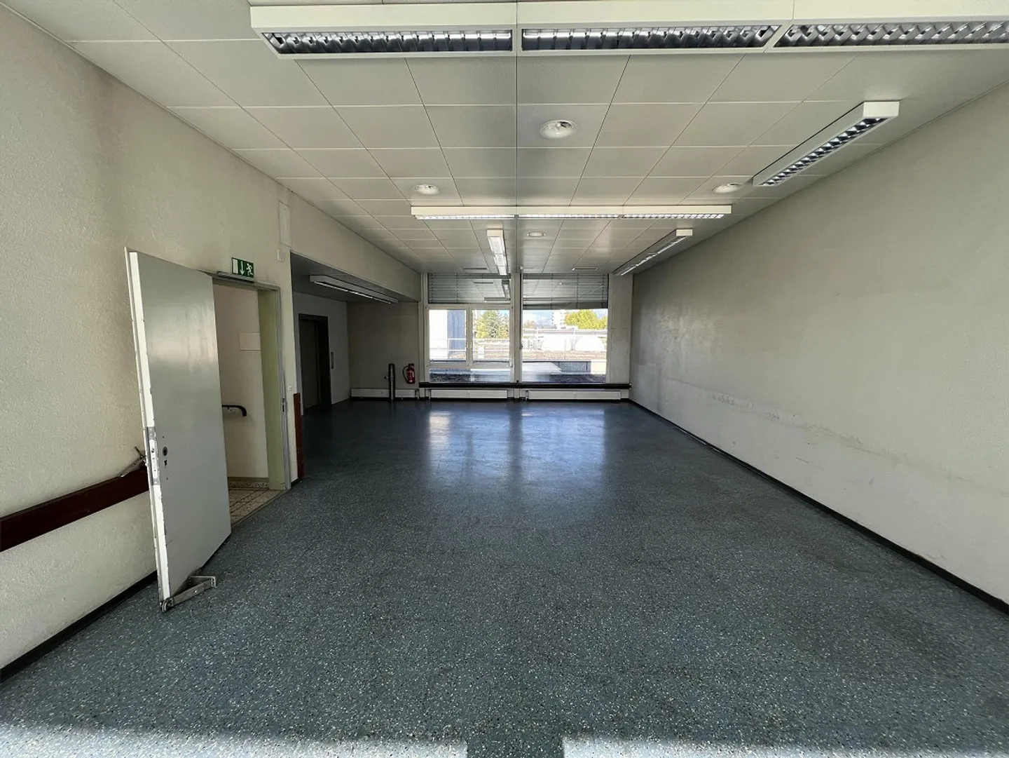 Zentrale Gewerbefläche zu vermieten - Foto 9 von 13