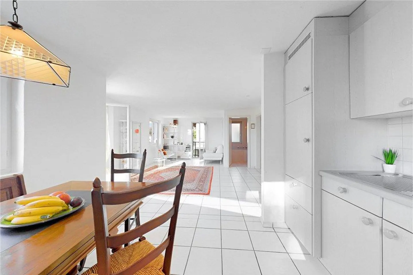 3.5-Room Apartment + Forest - Photo 4 of 13