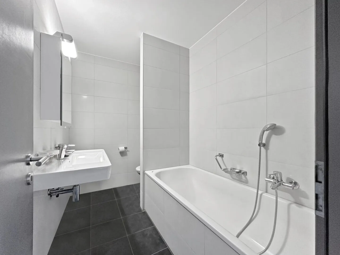 Spacieux Appartement avec Jardin - Photo 7 sur 12
