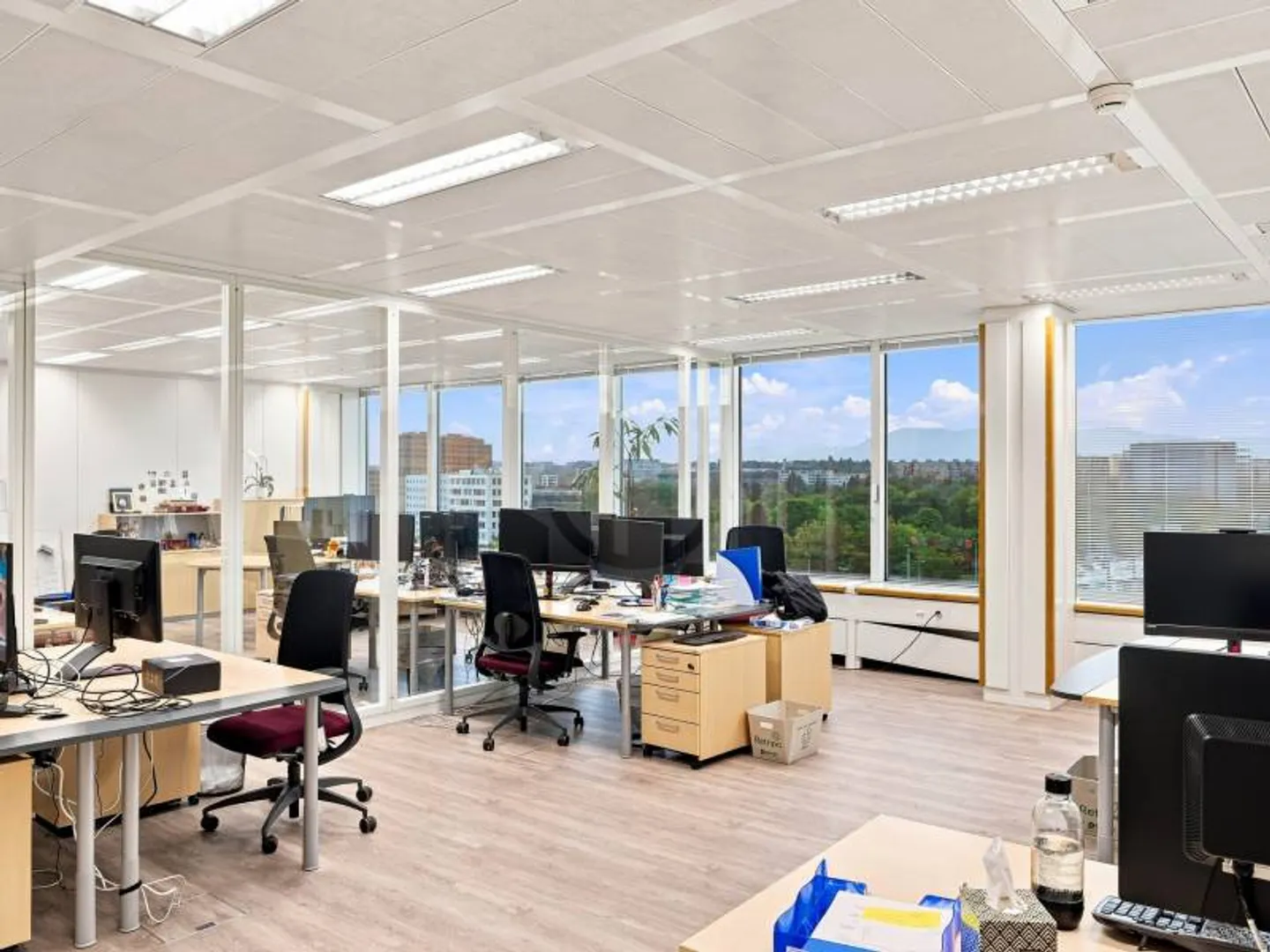 Bright Offices - Vernier - Photo 9 of 12