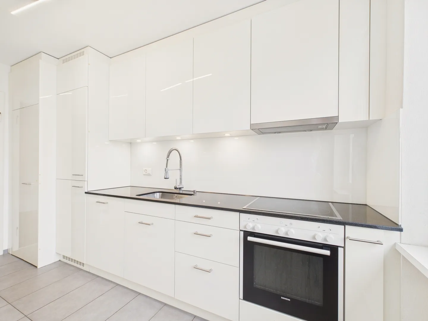 Attraktive und sehr grosse 173m2 Maisonette-Wohnung in Allschwil, BL - 24 Monate befristet bis Ende 2027 - Foto 2 von 13