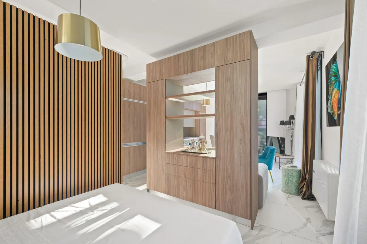 MODERNES MÖBLIERTES WOHNUNG MIT SEEBLICK - Foto 3 von 6