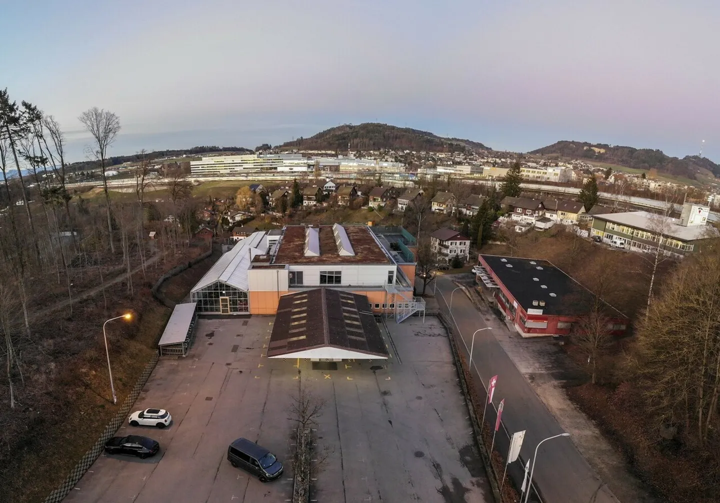 Il tuo futuro nel nuovo WANKDORF HUB a Bern-Nord - Foto 1 di 5