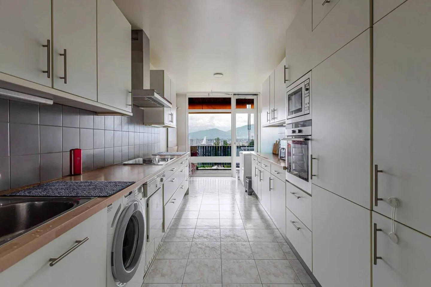 STANDING - APARTMENT 8 ROOMS 250 m2 - Photo 13 of 13