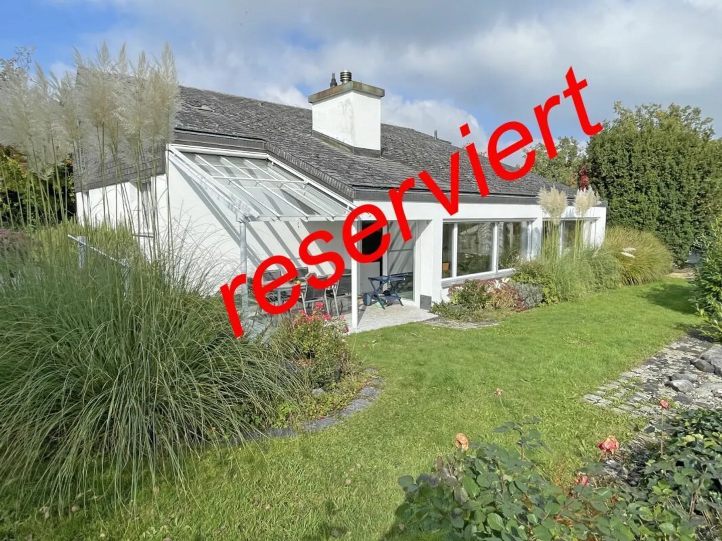 Vivere spazioso in una posizione soleggiata - Foto 1 di 21