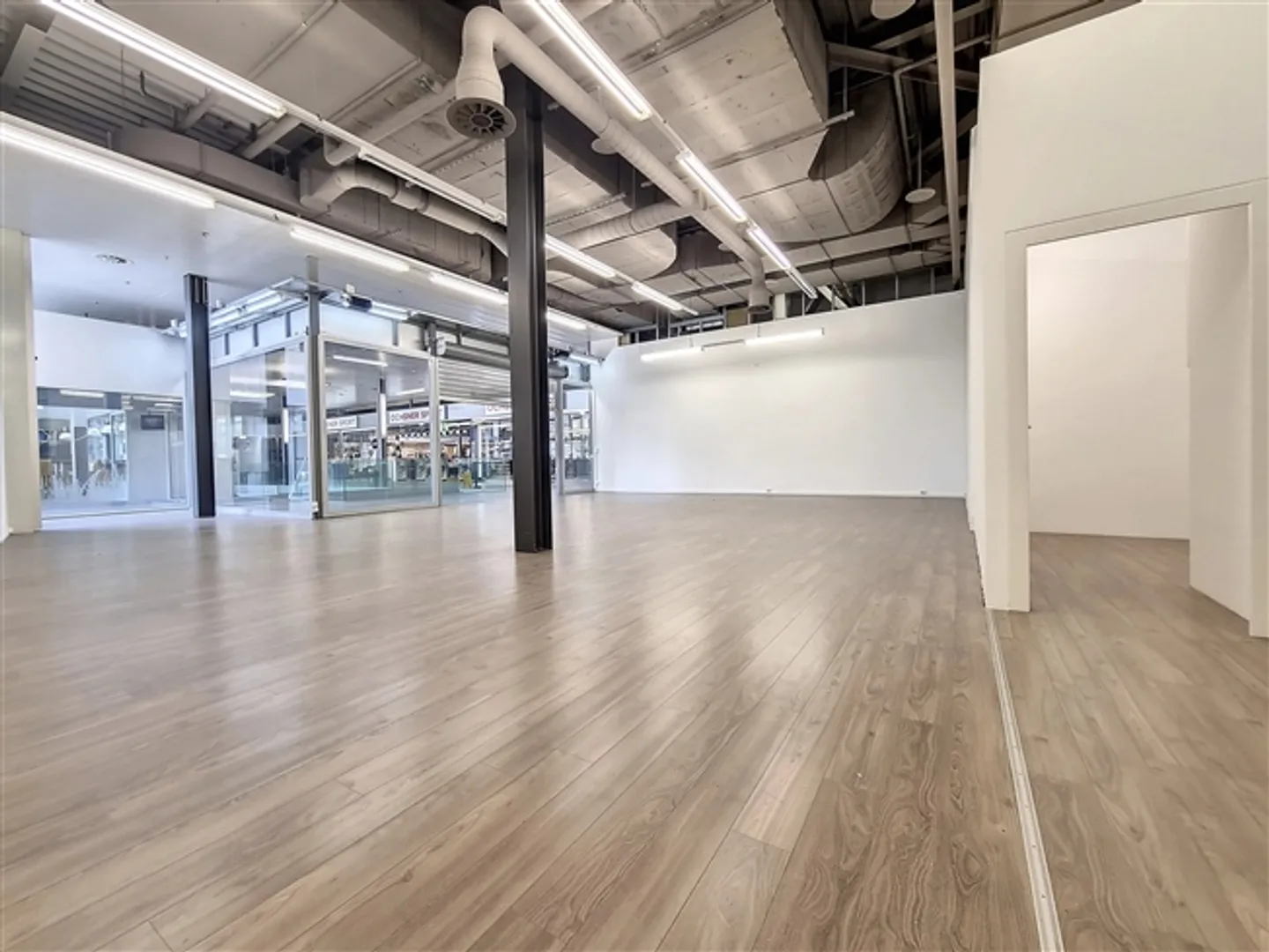 Espace commercial de 157 m² à louer - Photo 4 sur 7