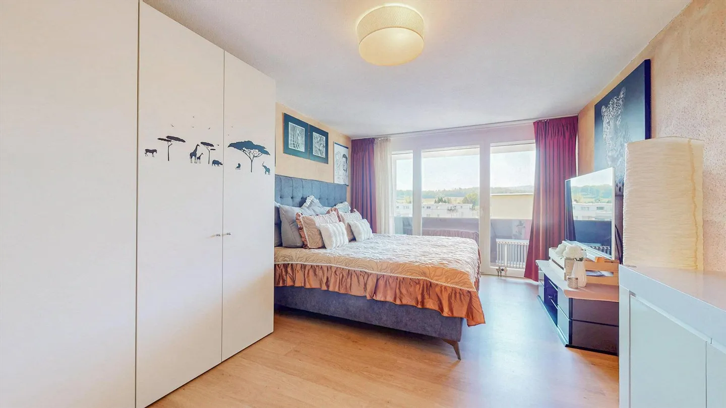 Geräumige Maisonette mit Balkonen - Foto 5 von 5