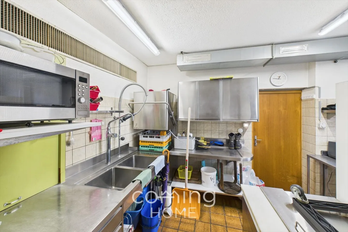 Restaurant 6 pièces - Photo 12 of 13