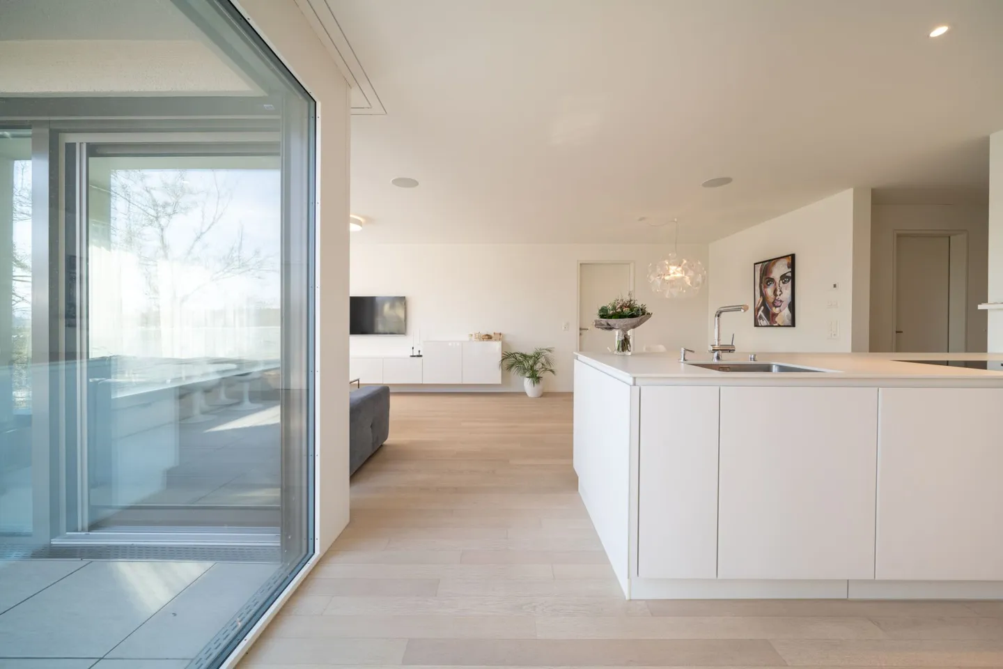 Exclusive 3.5-room apartment in Zurich-Wollishofen near Lake Zurich - Photo 4 of 12