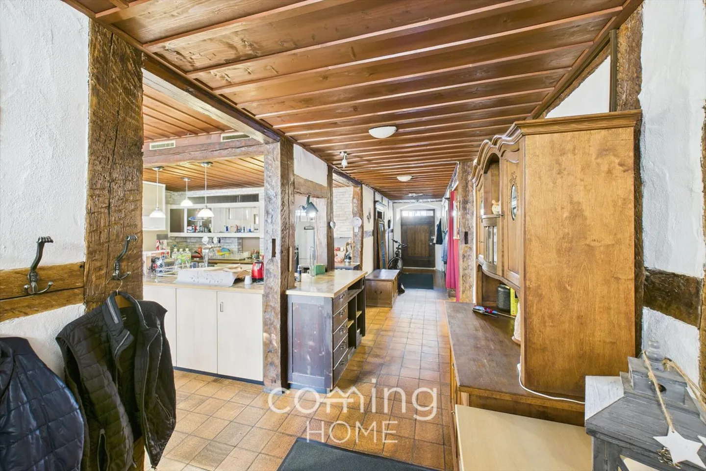 Restaurant 6 pièces - Photo 9 of 13